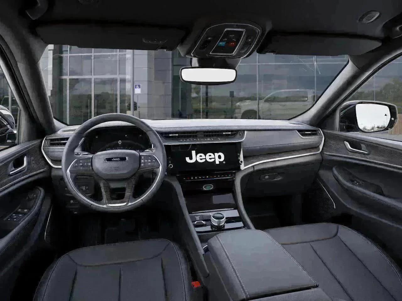 New 2026 Diamond Black Crystal Pearl-Coat Exterior Paint Jeep Limited image 40