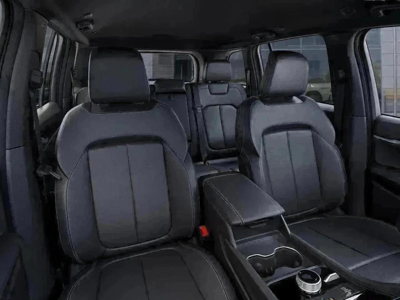 New 2026 Diamond Black Crystal Pearl-Coat Exterior Paint Jeep Limited image 42