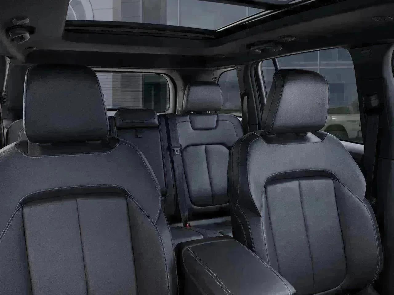 New 2026 Silver Zynith Exterior Paint Jeep Limited image 26