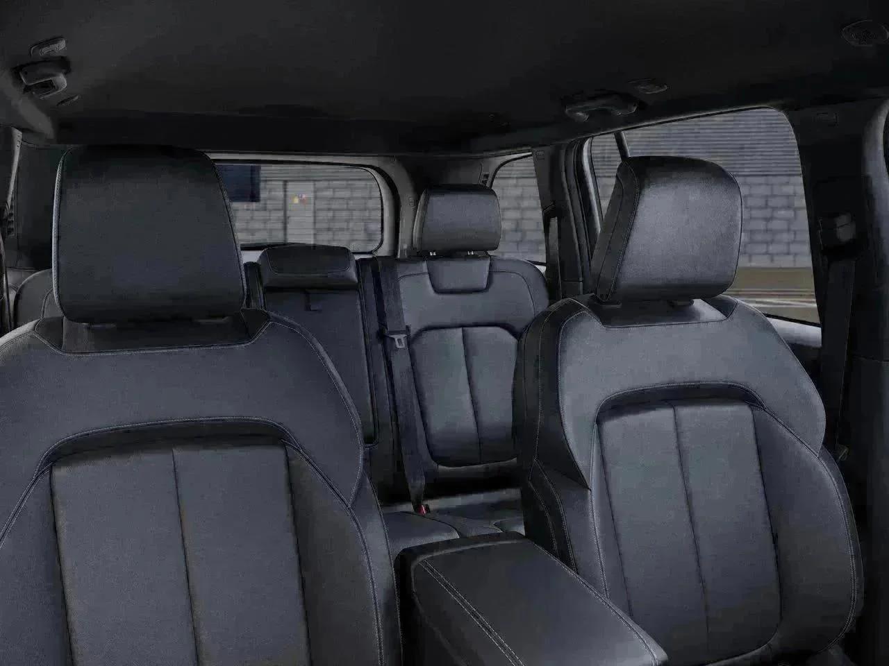 New 2026 Bright White Clear-Coat Exterior Paint Jeep Limited image 26