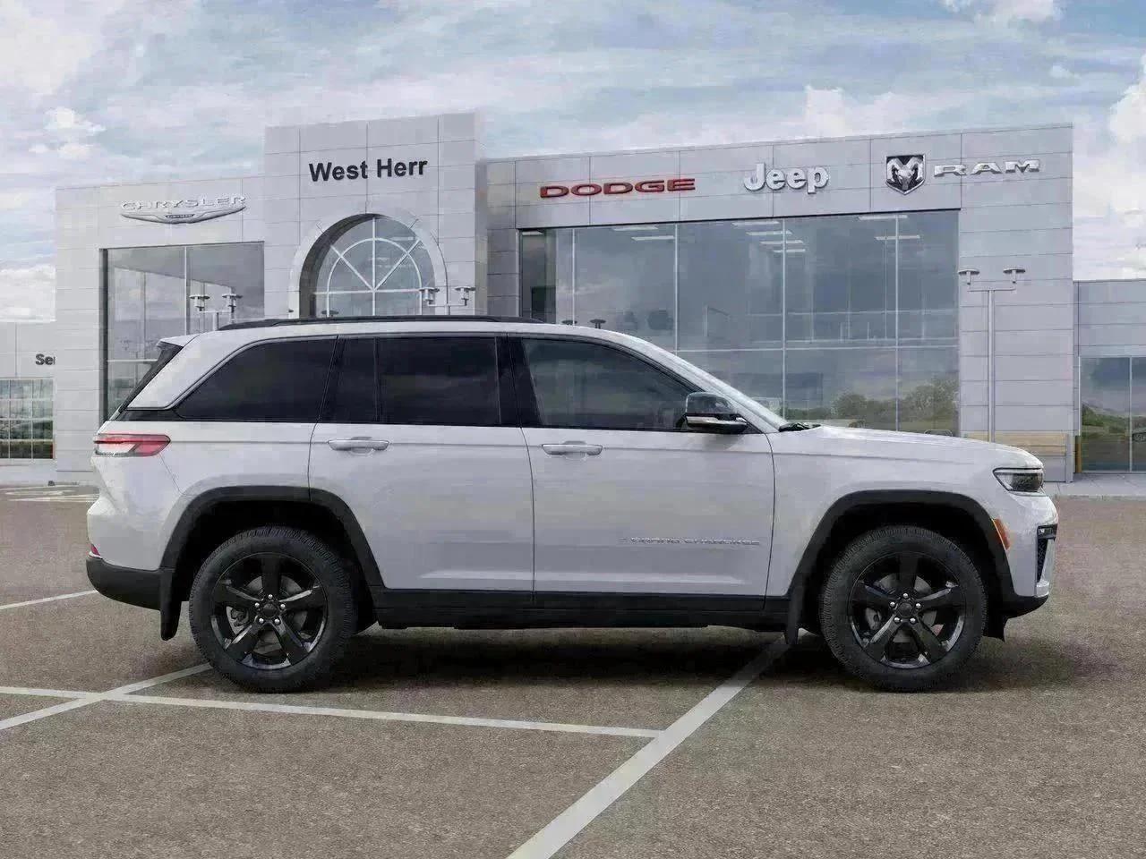 New 2026 Bright White Clear-Coat Exterior Paint Jeep Limited image 21