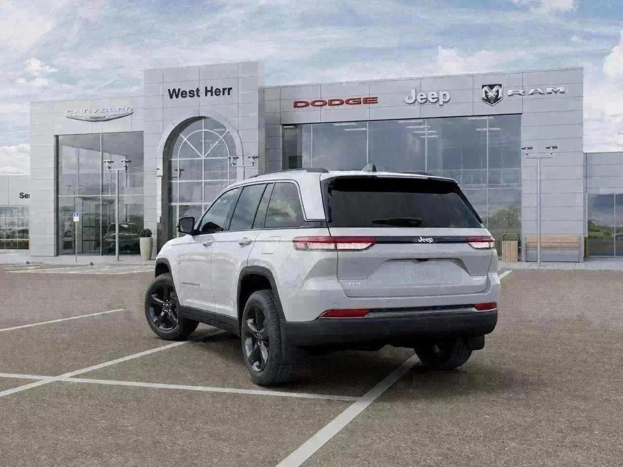 New 2026 Bright White Clear-Coat Exterior Paint Jeep Limited image 29