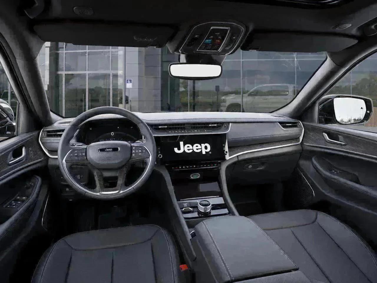 New 2026 Bright White Clear-Coat Exterior Paint Jeep Limited image 40