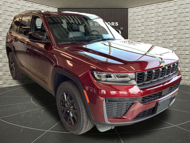 2026 Jeep Grand Cherokee GRAND CHEROKEE LAREDO ALTITUDE 4X4