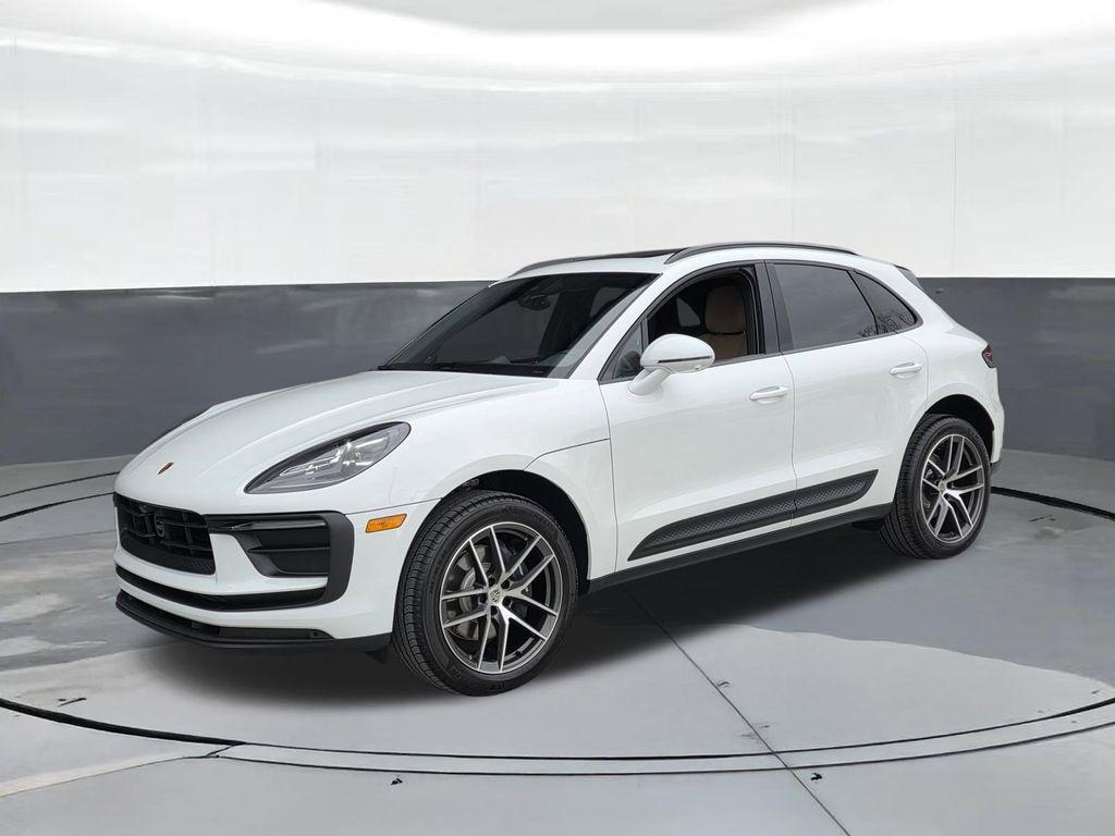 2026 Porsche Macan Base