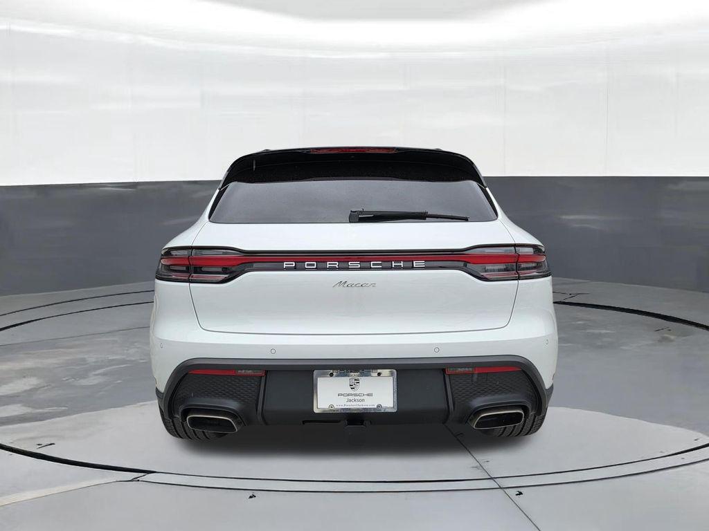 2026 Porsche Macan Base - Photo 6