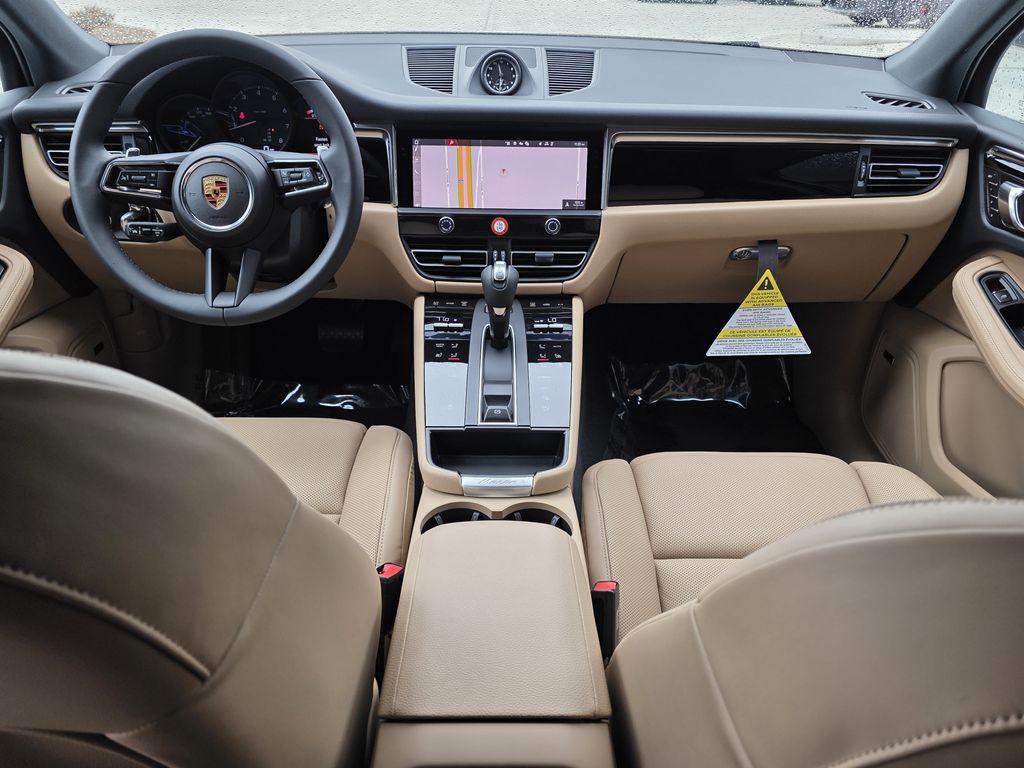2026 Porsche Macan Base - Photo 12