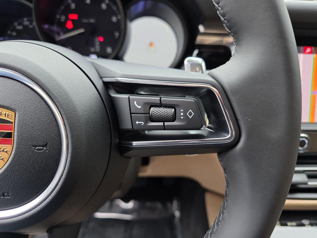 2026 Porsche Macan Base - Photo 25
