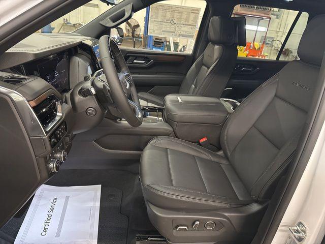 2026 GMC Yukon 4WD Denali