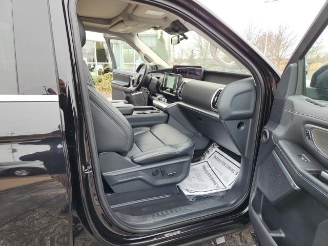 2025 Ford Expedition Platinum MAX