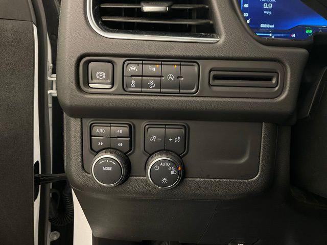 2024 Chevrolet Suburban 4WD Premier