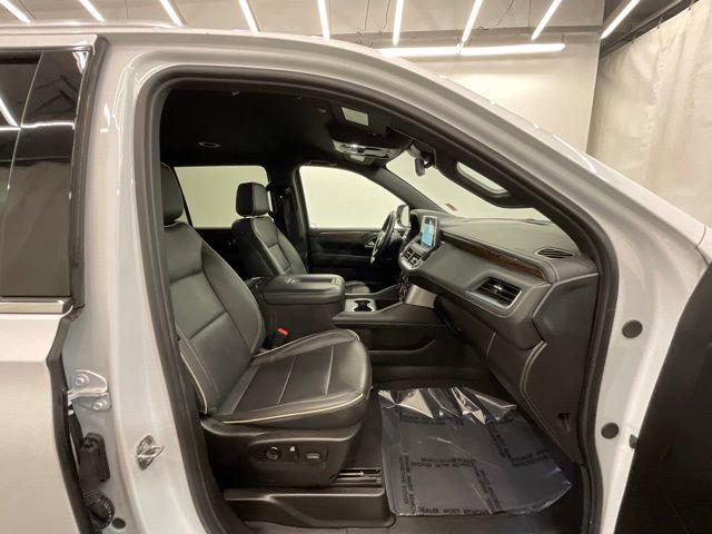 2024 Chevrolet Suburban 4WD Premier