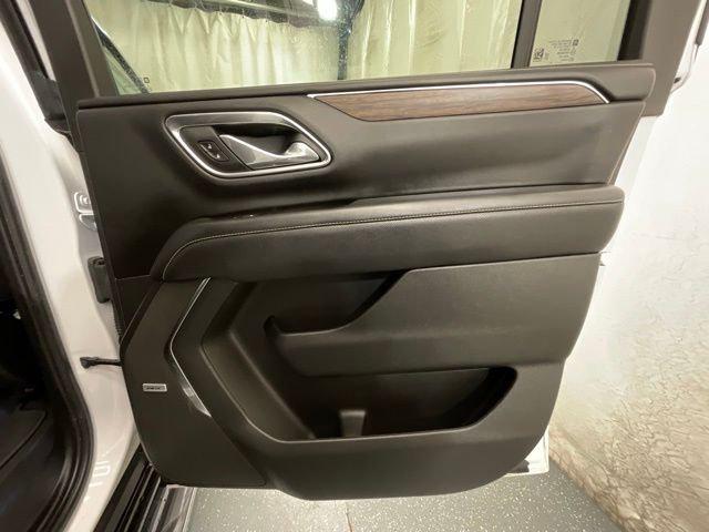 2024 Chevrolet Suburban 4WD Premier