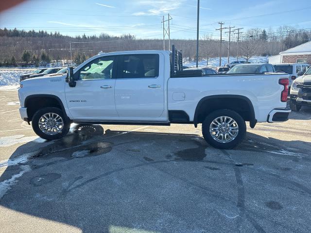2022 Chevrolet Silverado 2500HD 4WD Crew Cab Standard Bed High Country