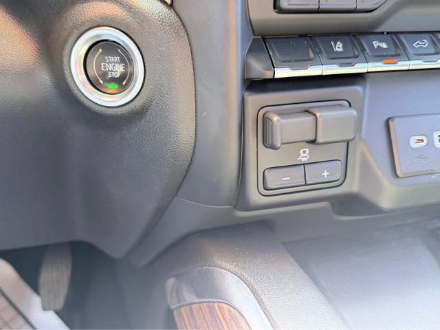 2022 Chevrolet Silverado 2500HD 4WD Crew Cab Standard Bed High Country