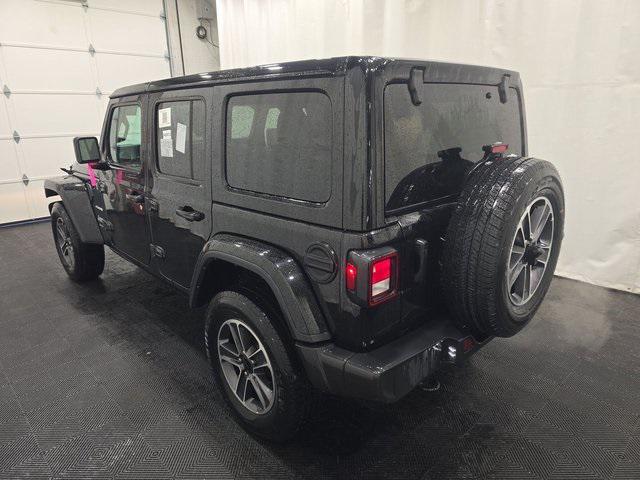 2023 Jeep Wrangler 4-Door Sahara
