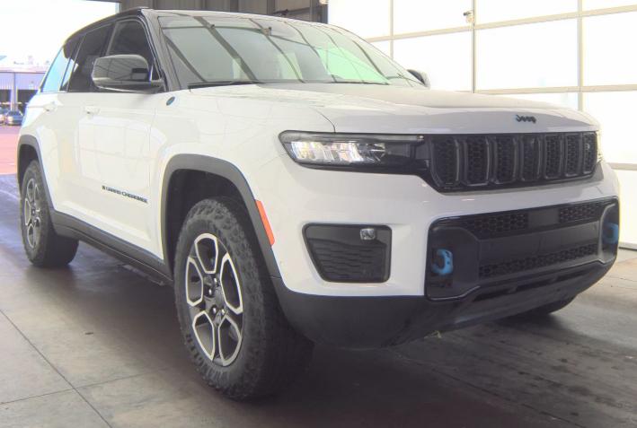 2022 Jeep Grand Cherokee 4xe Trailhawk 4x4