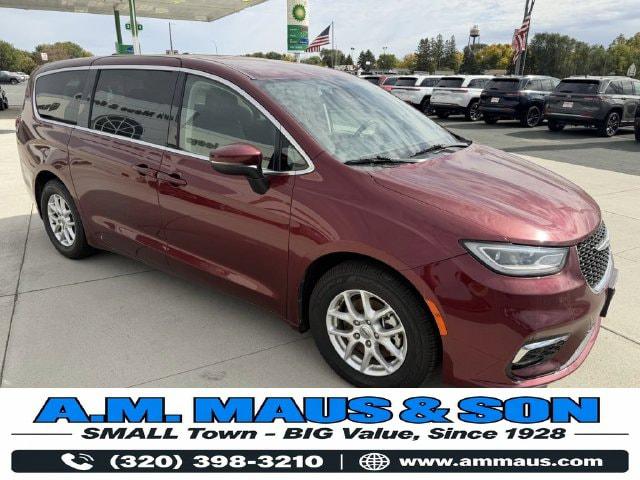 2023 Chrysler Pacifica Touring L for sale in Kimball, MN