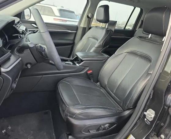 2023 Jeep Grand Cherokee L Limited 4x4