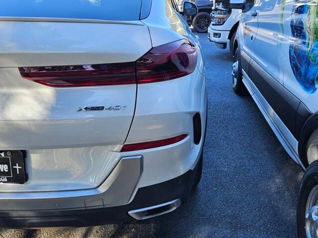 2023 BMW X6 xDrive40i