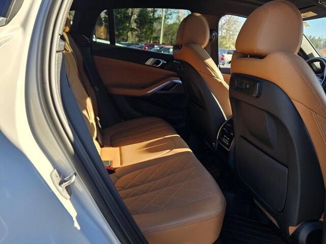 2023 BMW X6 xDrive40i