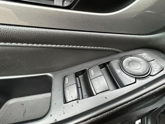 2023 Chevrolet Traverse FWD LT Cloth