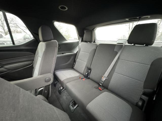 2023 Chevrolet Traverse FWD LT Cloth