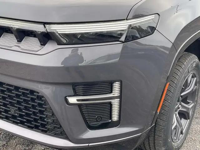 2026 Jeep Grand Wagoneer Limited Altitude 4x4
