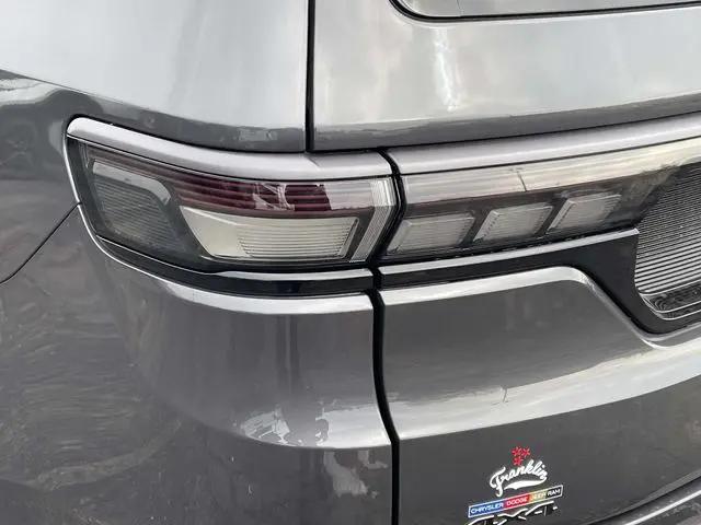 2026 Jeep Grand Wagoneer Limited Altitude 4x4