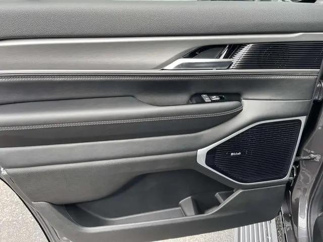 2026 Jeep Grand Wagoneer Limited Altitude 4x4