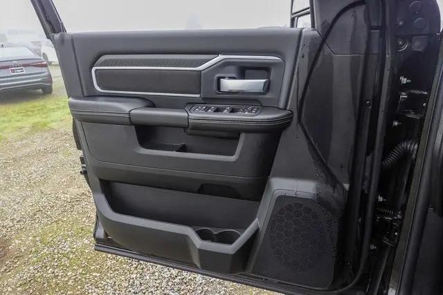 2026 Ram 3500 Big Horn Crew Cab 4x4 6'4" Box