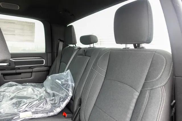 2026 Ram 3500 Big Horn Crew Cab 4x4 6'4" Box