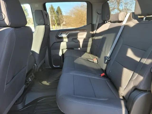2026 GMC Sierra 1500 Crew Cab, Short Bed, SLE, 4WD