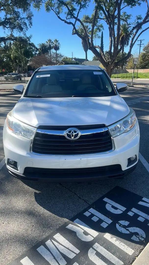 2015 Toyota Highlander LE V6 for sale in Pomona, CA