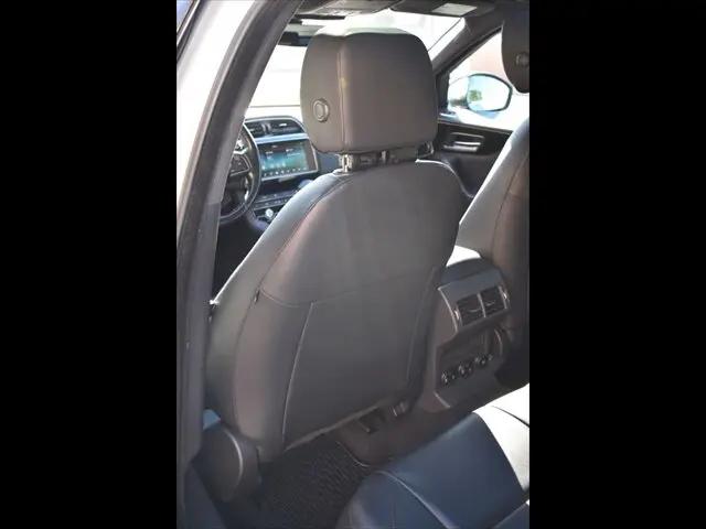 2019 Jaguar F-PACE 25t Premium