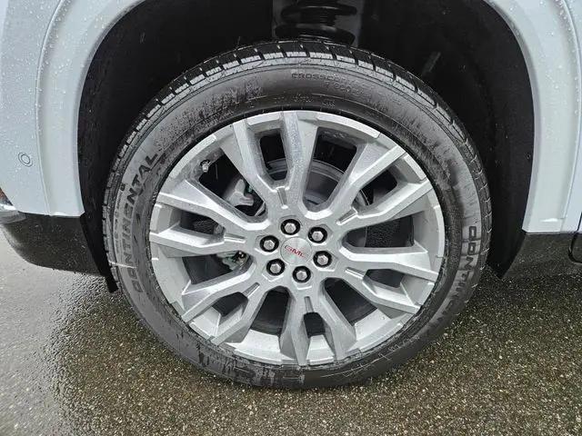 2026 GMC Acadia Denali AWD