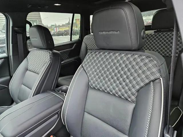 2026 GMC Acadia Denali AWD