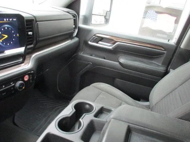 2024 Chevrolet Silverado 3500HD 4WD Crew Cab Long Bed LT