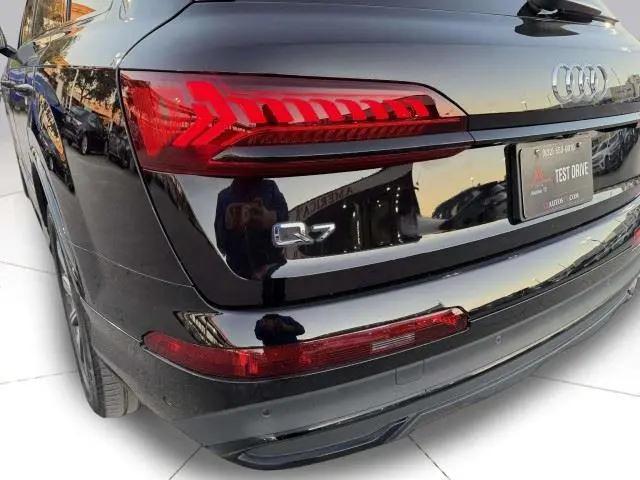 2022 Audi Q7 Premium Plus 45 TFSI quattro Tiptronic