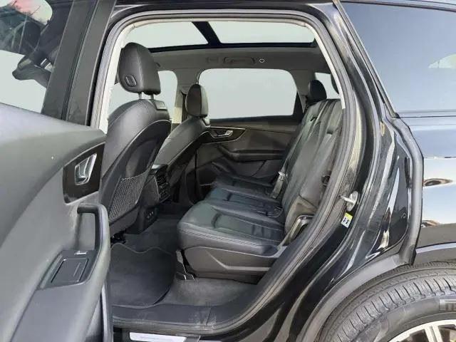 2022 Audi Q7 Premium Plus 45 TFSI quattro Tiptronic