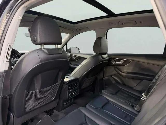 2022 Audi Q7 Premium Plus 45 TFSI quattro Tiptronic