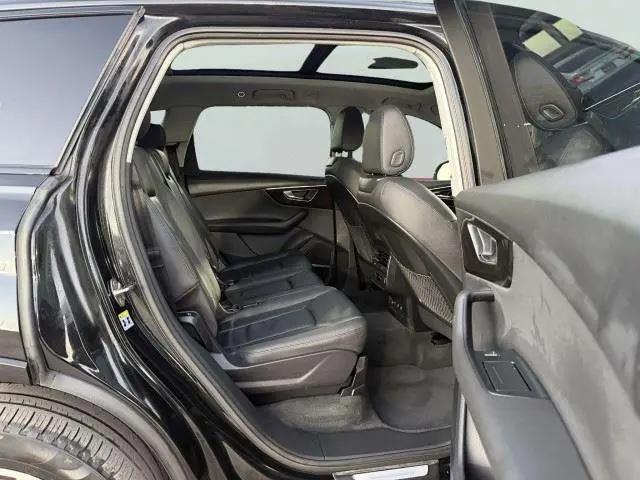2022 Audi Q7 Premium Plus 45 TFSI quattro Tiptronic