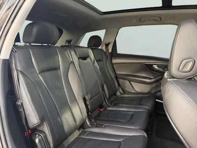 2022 Audi Q7 Premium Plus 45 TFSI quattro Tiptronic