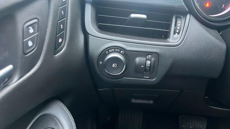 2020 Buick Envision FWD Essence