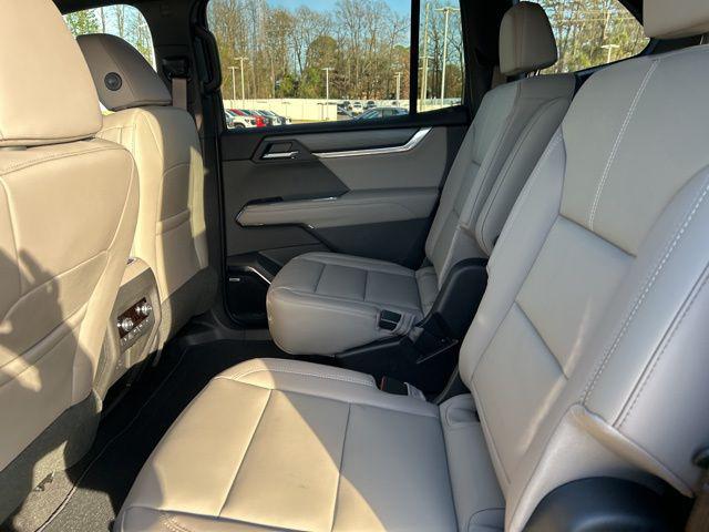 2026 GMC Acadia Elevation FWD