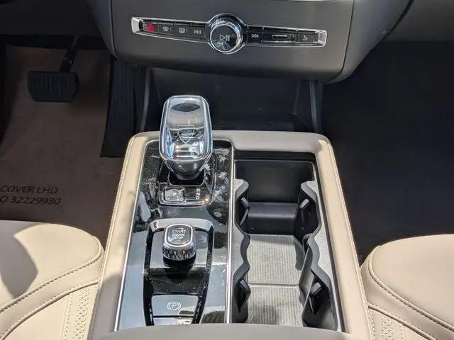 2026 Volvo XC90 Plug-In Hybrid Plus, T8 AWD, Electric/Gasoline, Bright, 7 Seats
