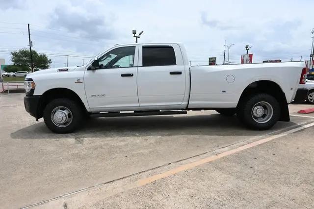 2022 Ram 3500 Tradesman Crew Cab 4x4 8' Box