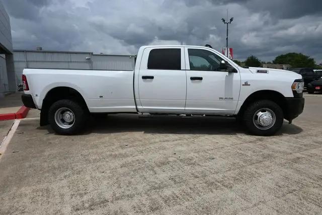 2022 Ram 3500 Tradesman Crew Cab 4x4 8' Box