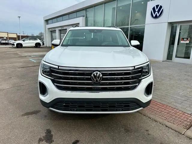 2026 Volkswagen Atlas SE with Technology