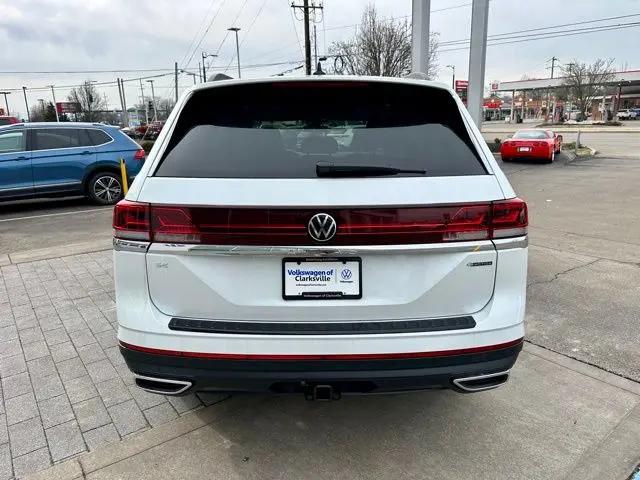 2026 Volkswagen Atlas SE with Technology